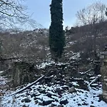 Jani Stone House Fireplace Near Quiet Nature Vendégház Përmet