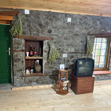 Jani בית הארחה *