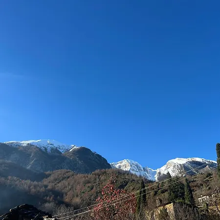 בית הארחה Jani Përmet