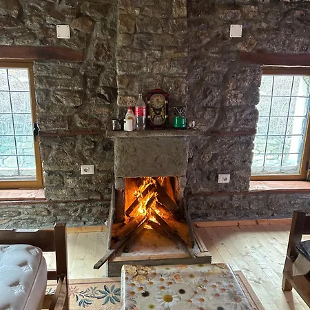 Jani בית הארחה *